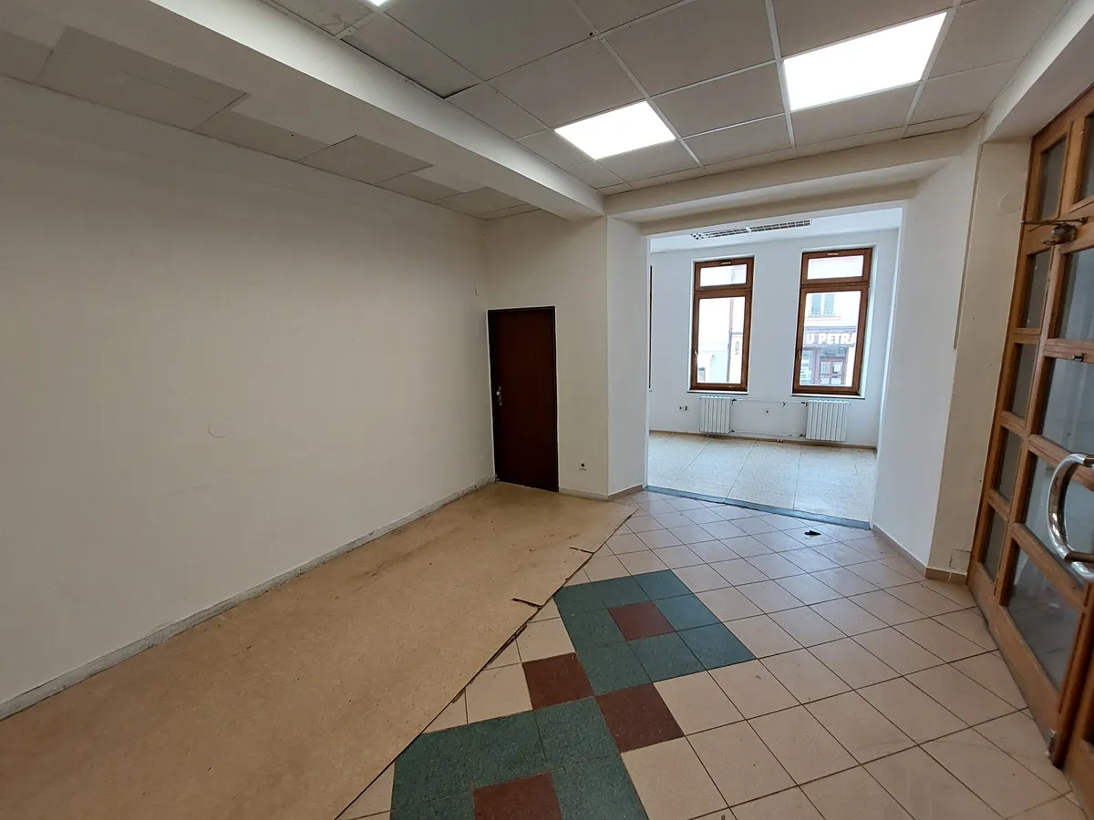 Pronájem obchodního prostoru 71 m²